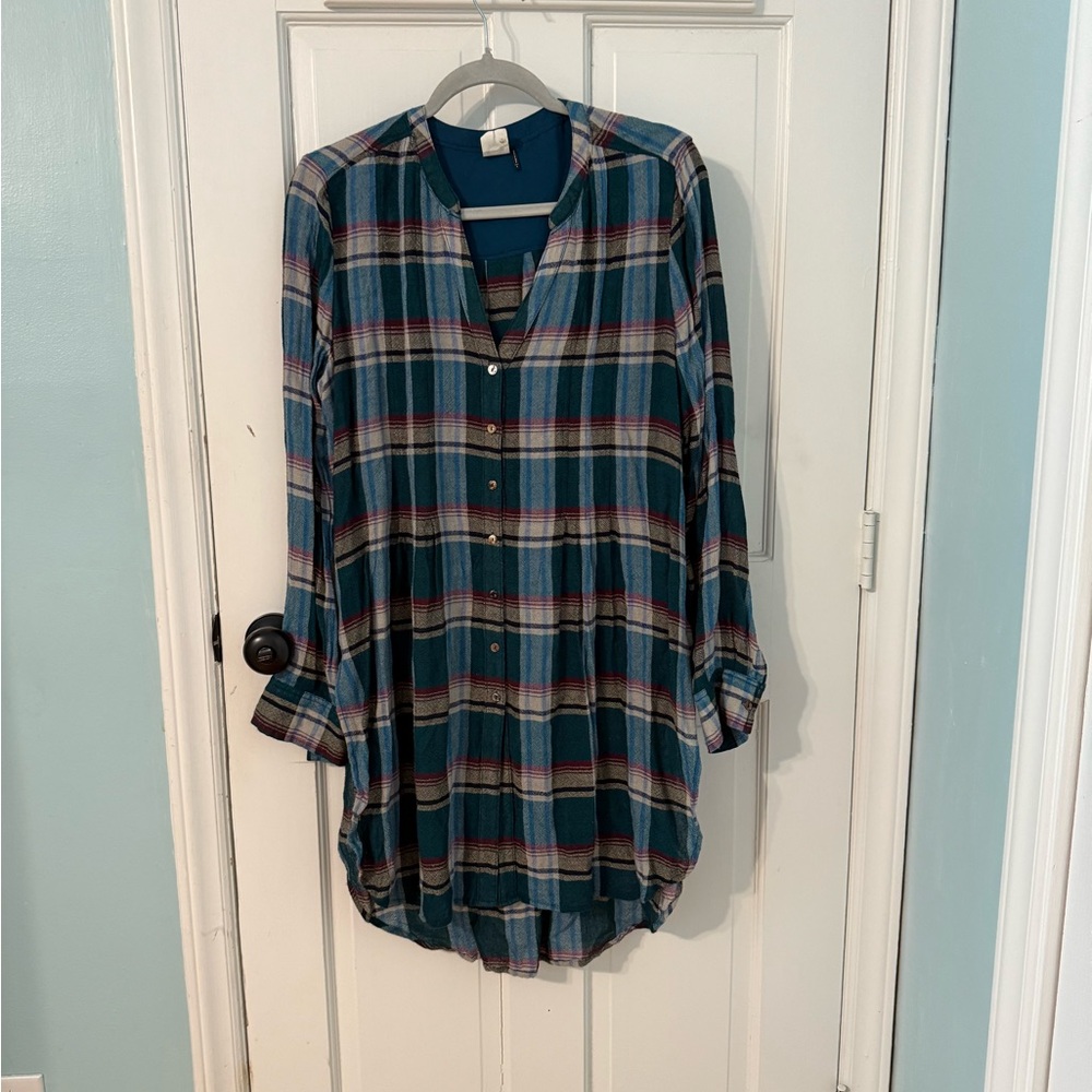 Akemi+Kin (Anthropologie) Plaid Button-Up Tunic Top